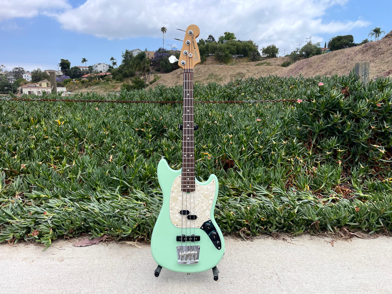 Used 2020 Fender American Performer Mustang Bass Satin surf green